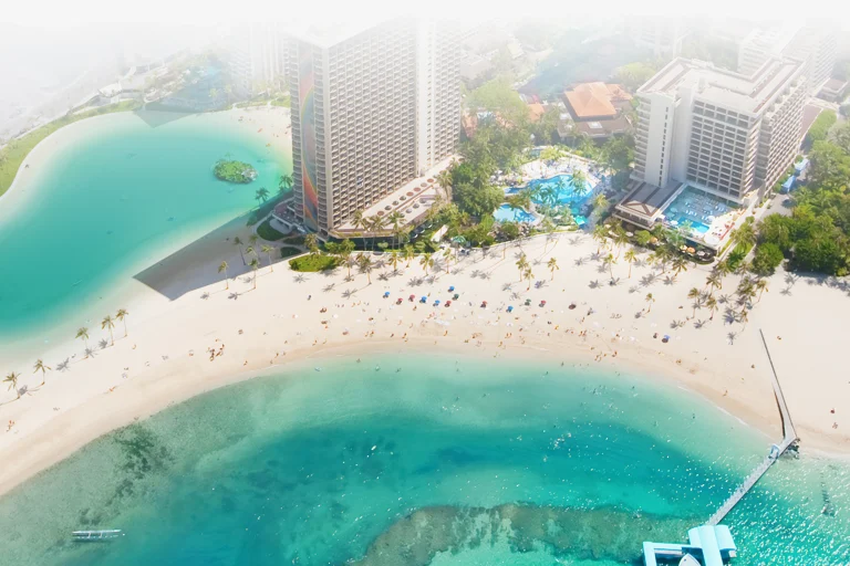 Hilton Hawaiian Village beach front