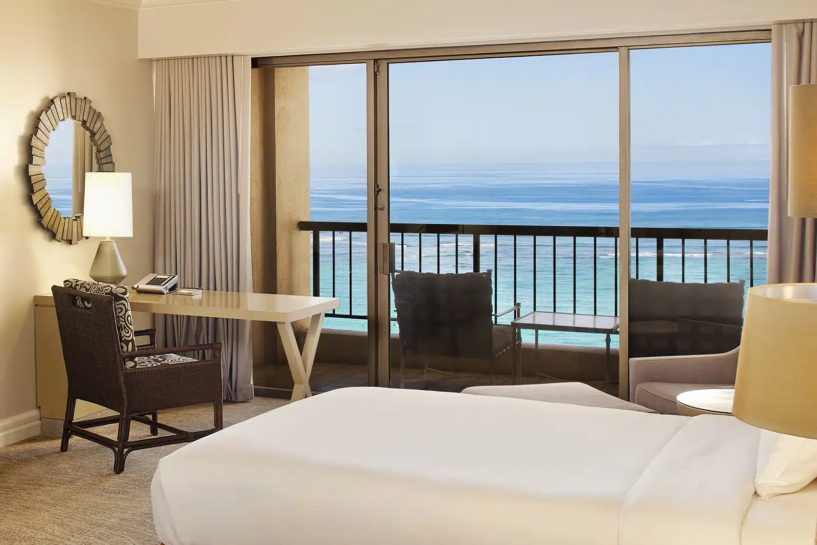 Ali’i Ocean Front with 2 Double Beds