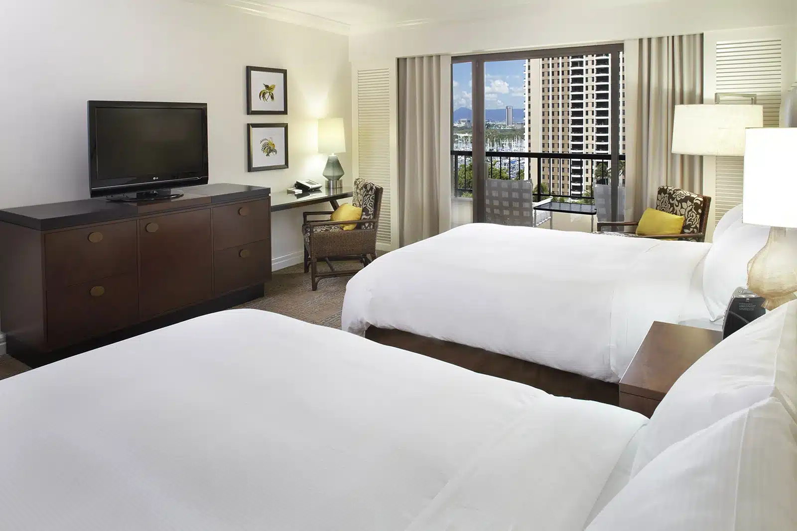 Ali’i Partial Ocean View with 2 Double Beds