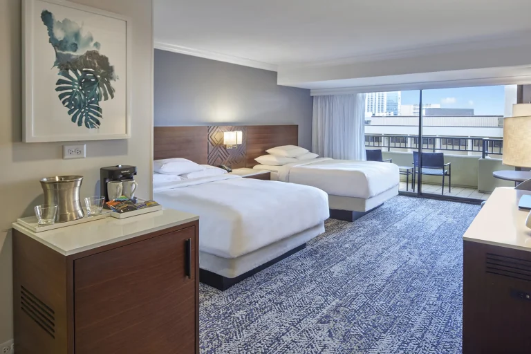 Tapa Collection Resort View with 2 Queen Beds and Mobility