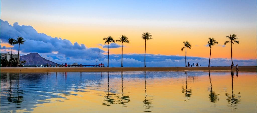 The Hilton Hawaiian Village lagoon at sunrise