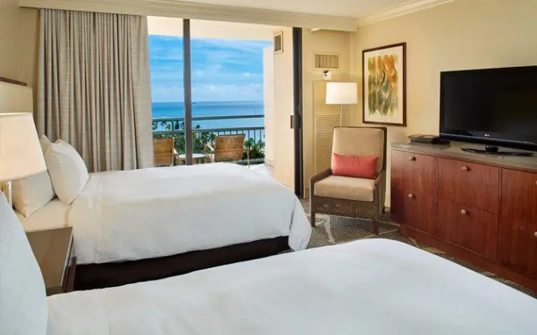 More Restaurants - Hilton Hawaiian Village