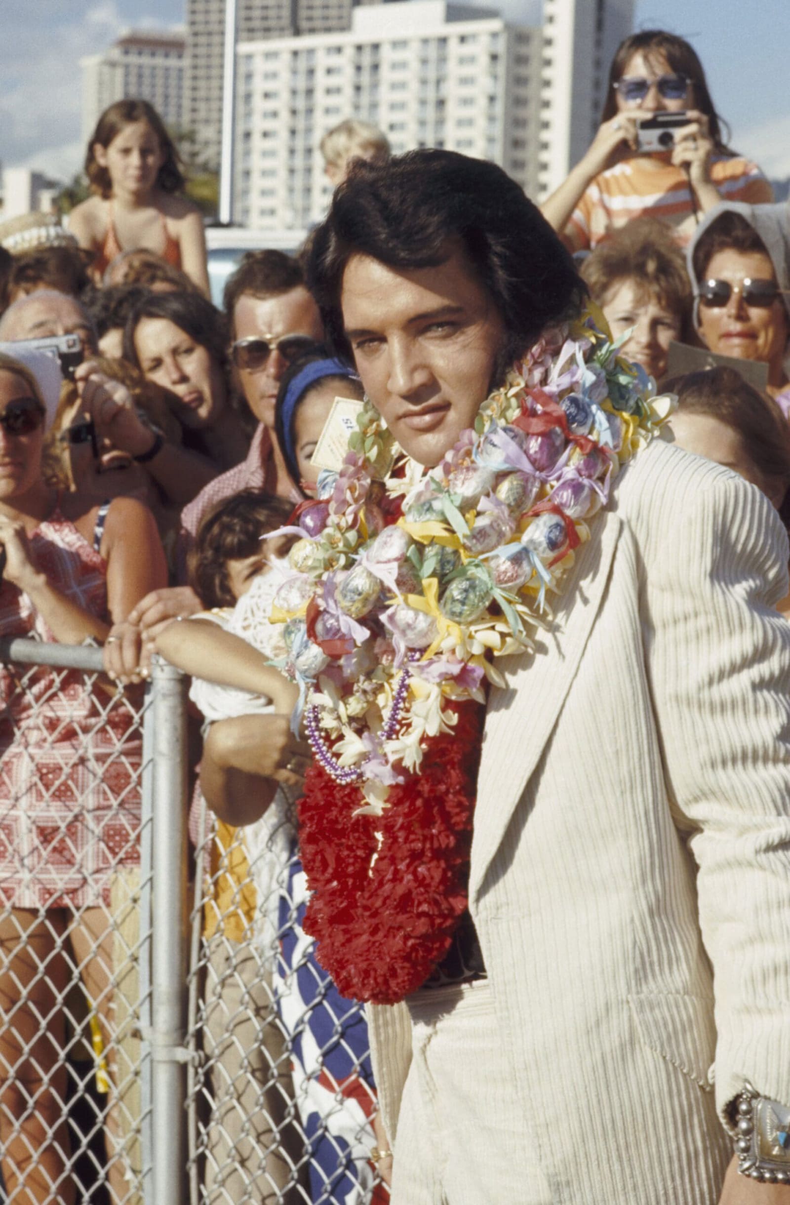 Elvis Presley arrives in Hawaii for his televised concert in 1973.